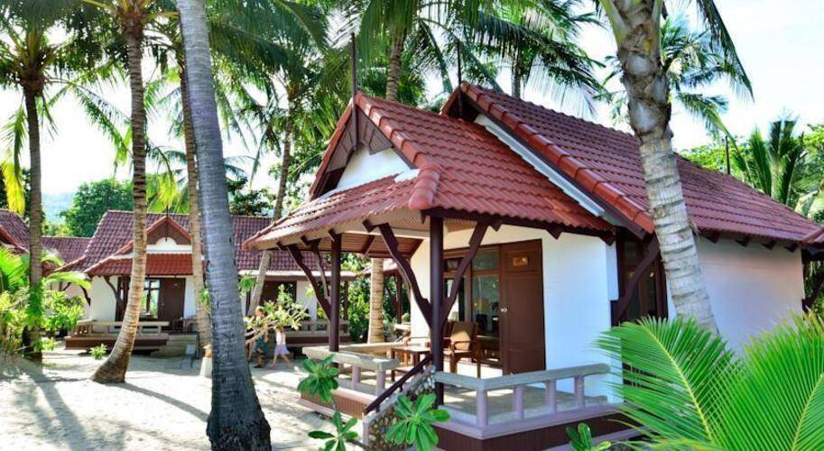 First Bungalow Beach Resort Samui