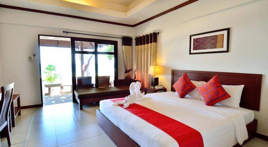 First Bungalow Beach Resort Samui