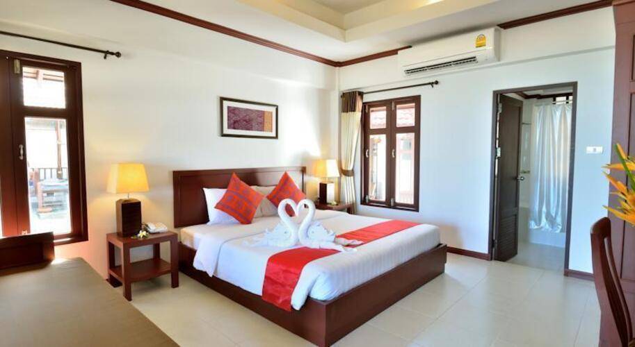 First Bungalow Beach Resort Samui