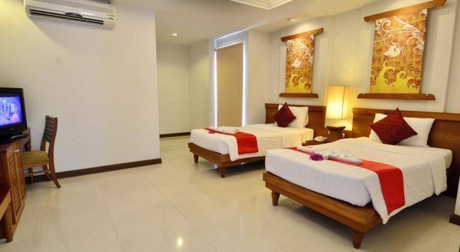First Bungalow Beach Resort Samui