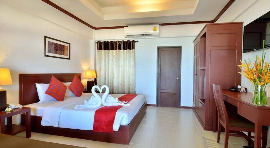 First Bungalow Beach Resort Samui