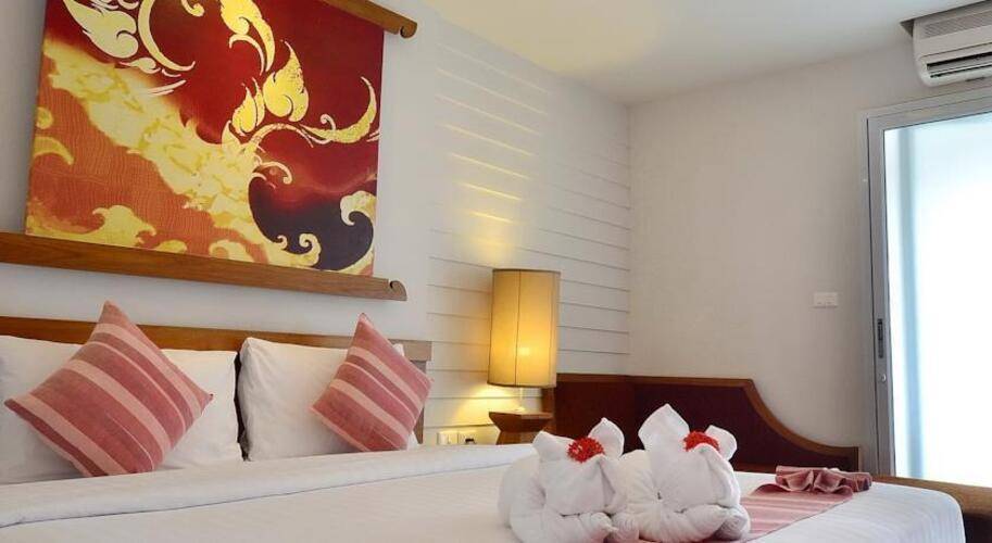First Bungalow Beach Resort Samui