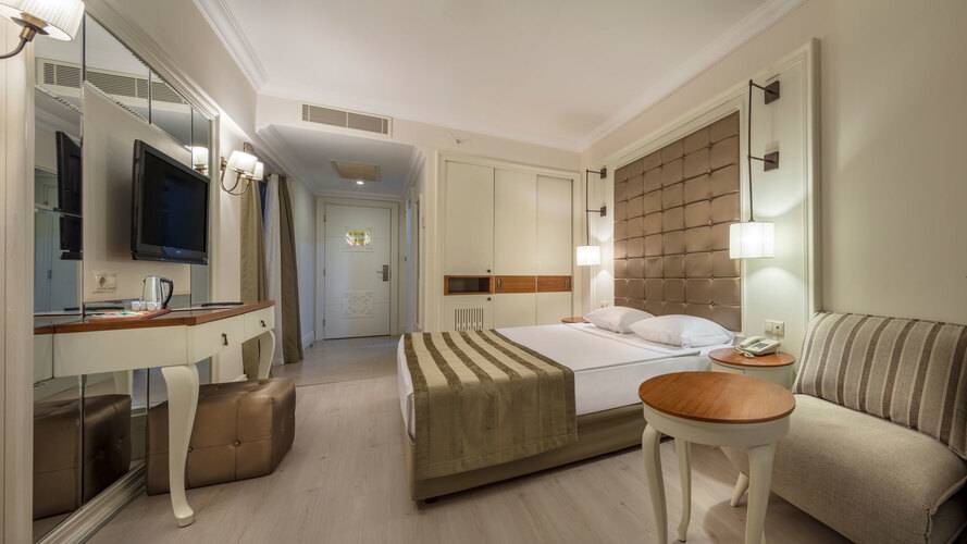 Aydinbey Famous Resort