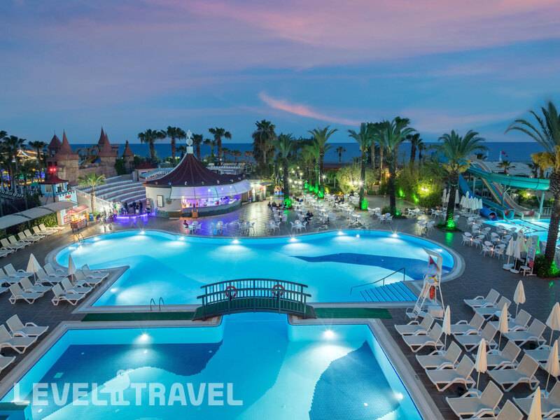 Фотография Aydinbey Famous Resort