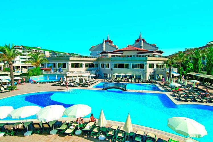 Aydinbey Famous Resort