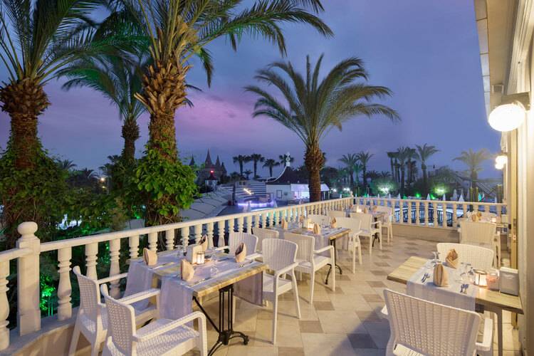 Aydinbey Famous Resort