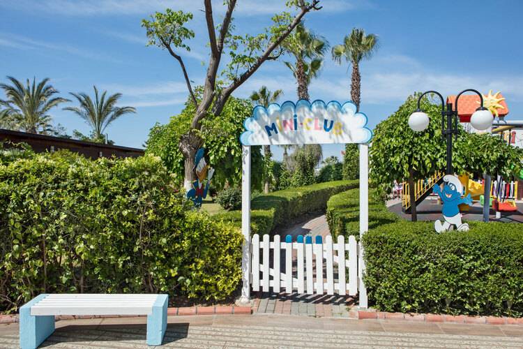 Aydinbey Famous Resort