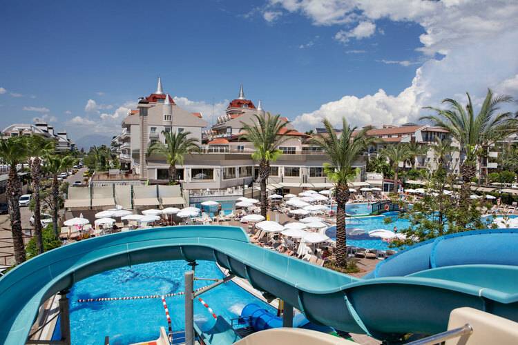 Aydinbey Famous Resort