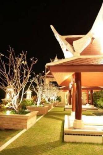 Grand Pacific Sovereign Resort & Spa