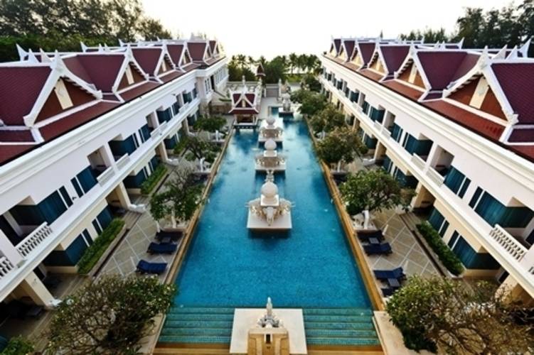 Grand Pacific Sovereign Resort & Spa