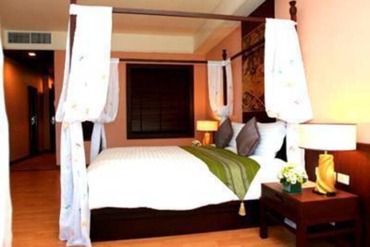 Grand Pacific Sovereign Resort & Spa