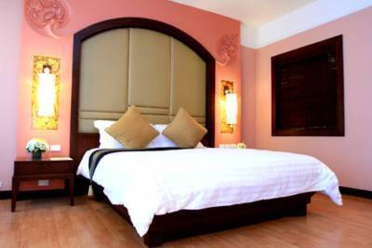 Grand Pacific Sovereign Resort & Spa