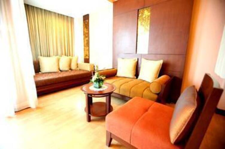 Grand Pacific Sovereign Resort & Spa