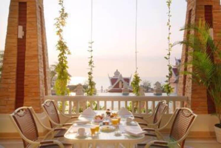 Grand Pacific Sovereign Resort & Spa