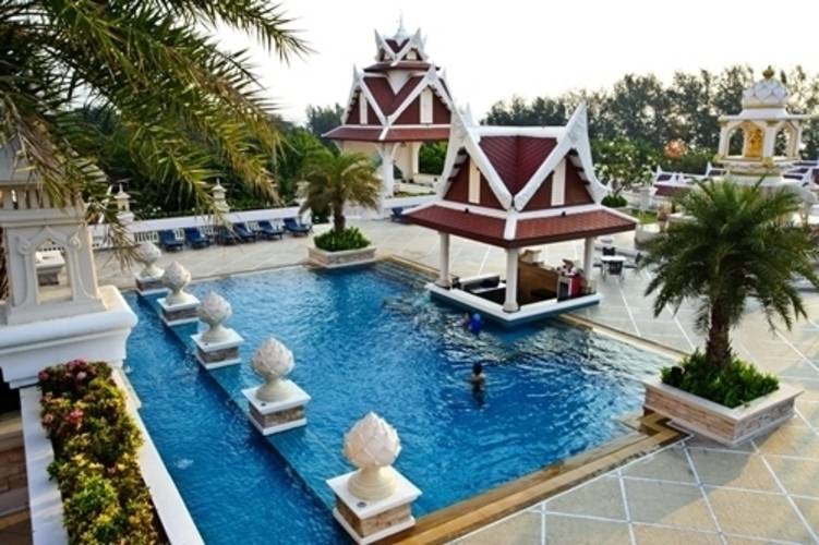 Grand Pacific Sovereign Resort & Spa