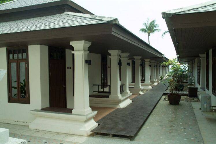 Al's Resort