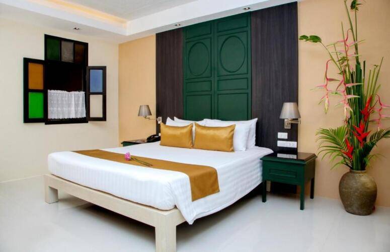 The Old Phuket Karon Beach Resort
