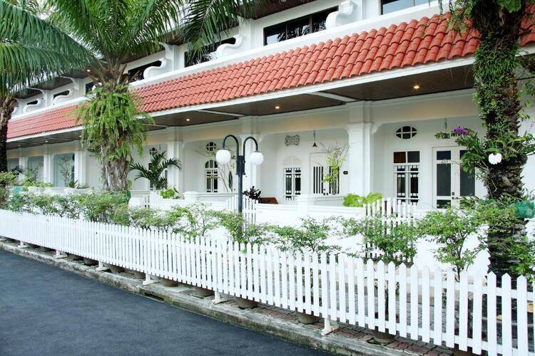The Old Phuket Karon Beach Resort