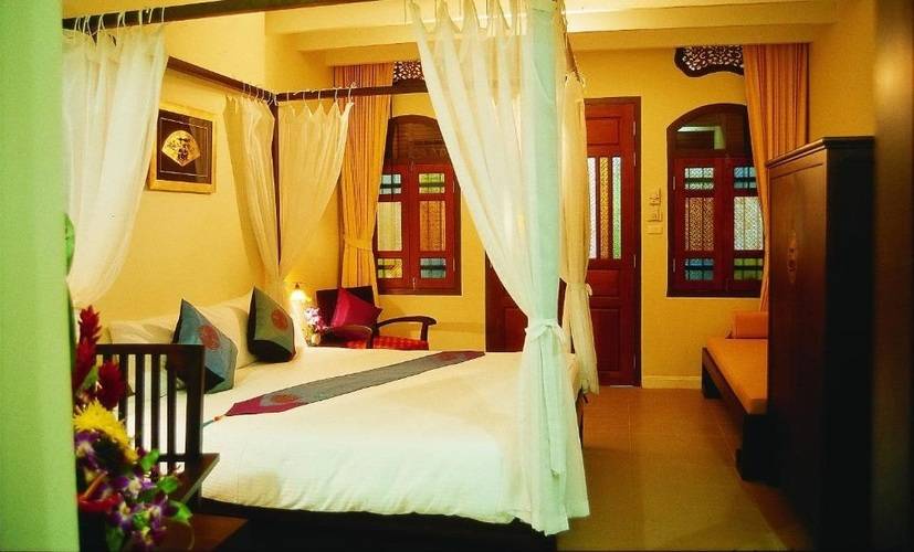 The Old Phuket Karon Beach Resort
