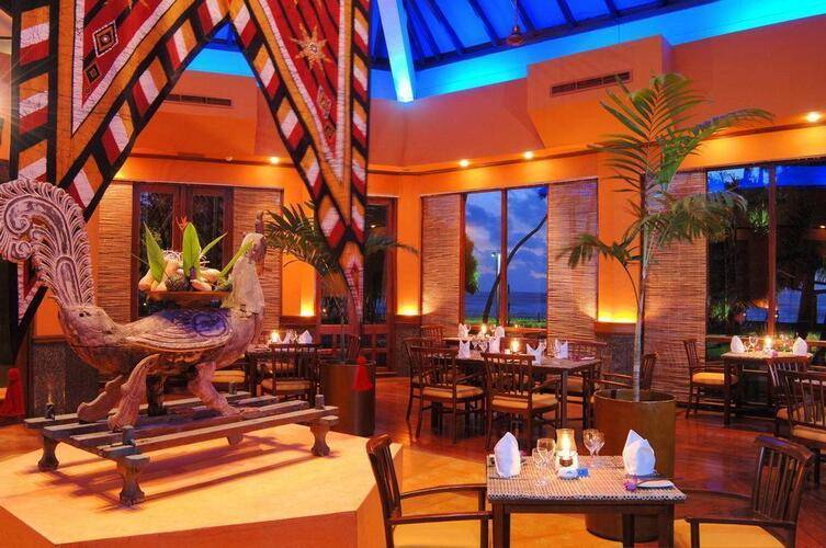 Royal Palms Beach Hotel