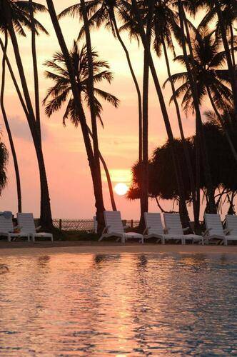Royal Palms Beach Hotel