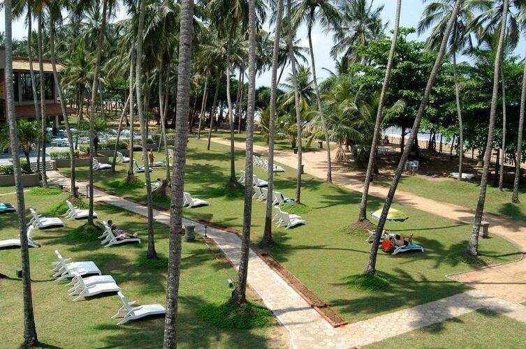 Royal Palms Beach Hotel