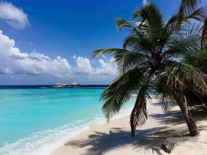 Eriyadu Island Resort