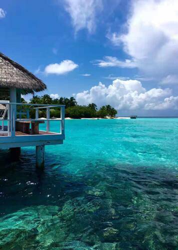 Eriyadu Island Resort