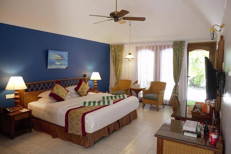 Fihalhohi Island Resort