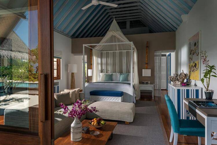 Four Seasons Resort Landaa Giravaru