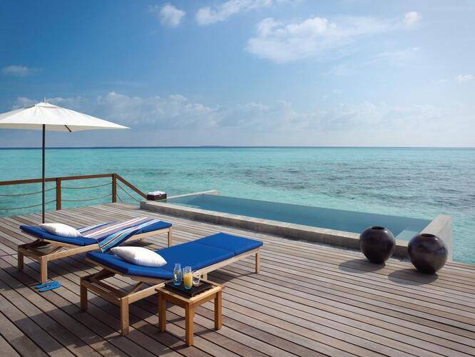 Four Seasons Resort Landaa Giravaru