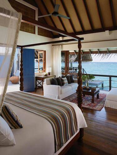 Four Seasons Resort Landaa Giravaru