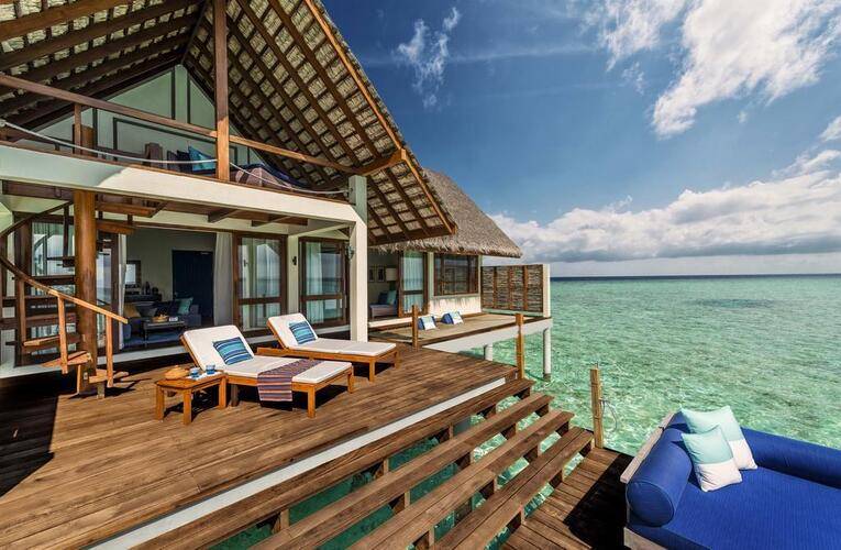 Four Seasons Resort Landaa Giravaru