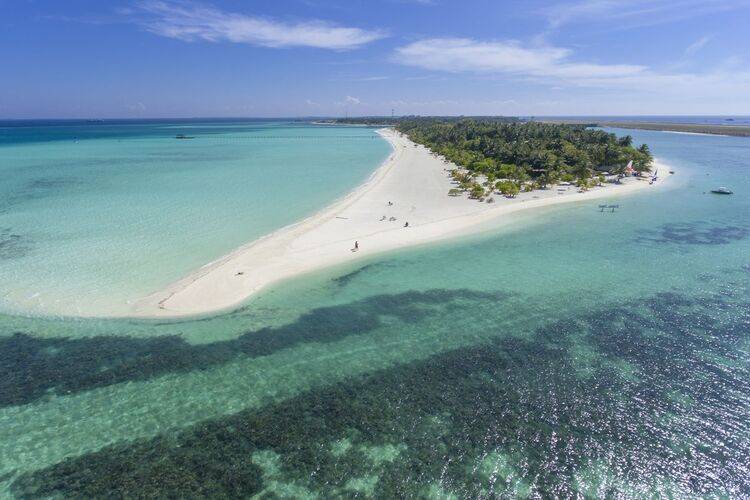 Holiday Island Resort