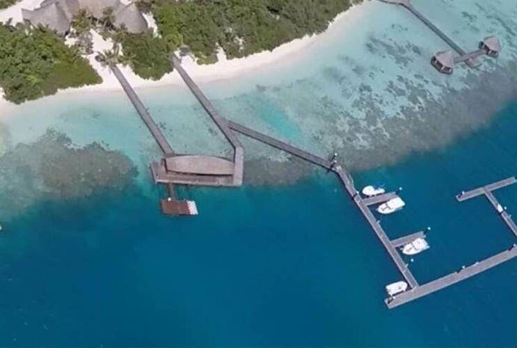 Hideaway Beach Resort & Spa (Ex. The Island Hideaway At Dhonakulhi)