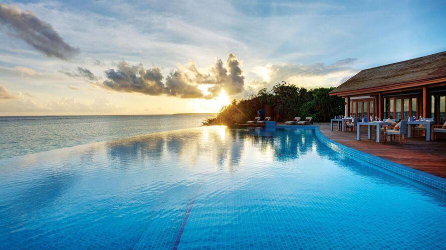 Hideaway Beach Resort & Spa (Ex. The Island Hideaway At Dhonakulhi)