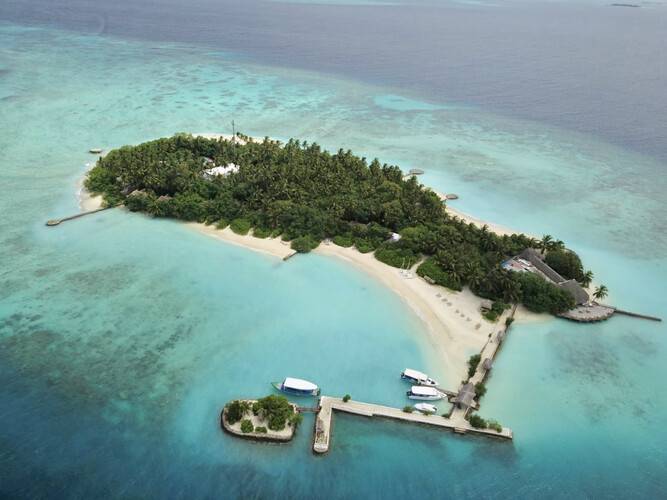 Makunudu Island Resort