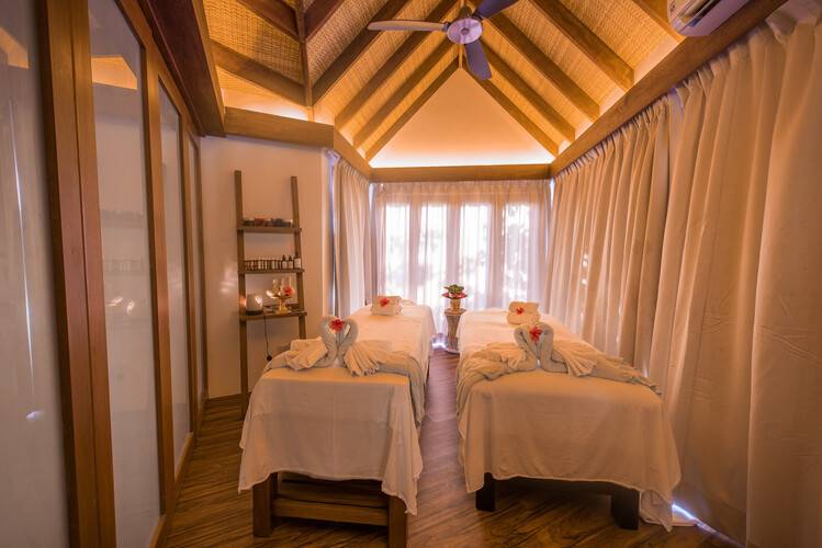 Makunudu Island Resort