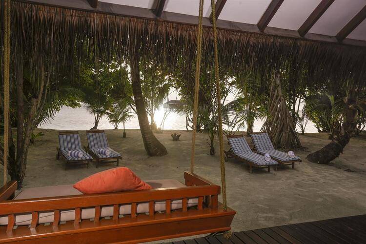 Medhufushi Island Resort
