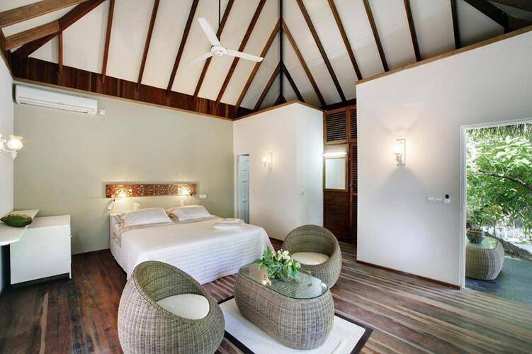 Nika Island Resort & Spa