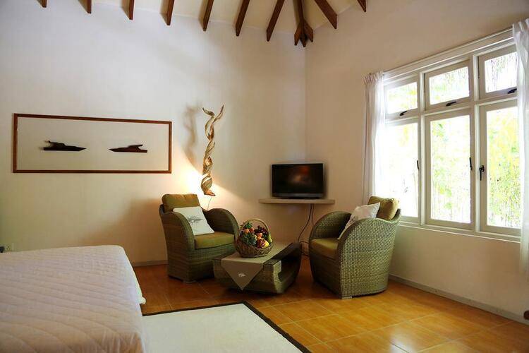 Nika Island Resort & Spa