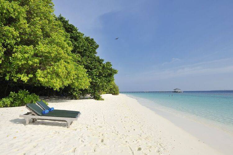 Royal Island Resort & Spa