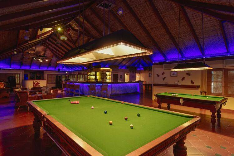 Royal Island Resort & Spa