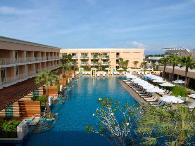 Msocial Hotel Phuket (Ex.Millennium Resort)
