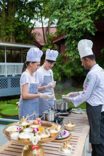 Ma Doo Bua Hotel (ex.At Panta Phuket)