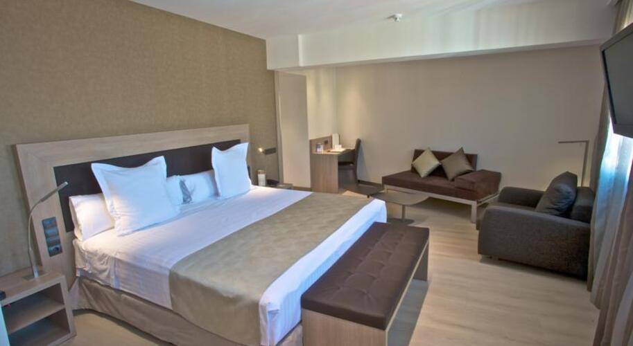 Catalonia Atenas Hotel