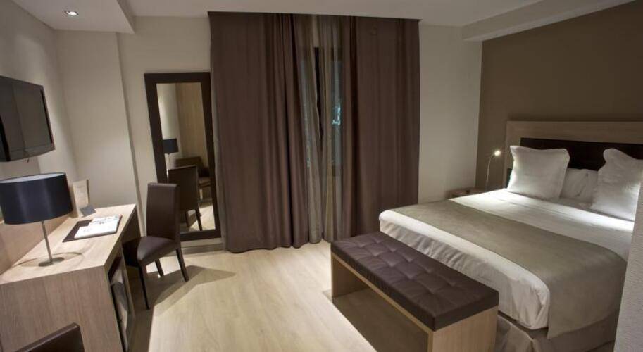 Catalonia Atenas Hotel