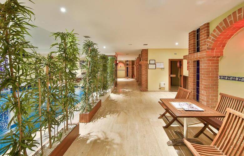Ramada By Wyndham Istanbul Taksim (Ex. Madison Hotel)