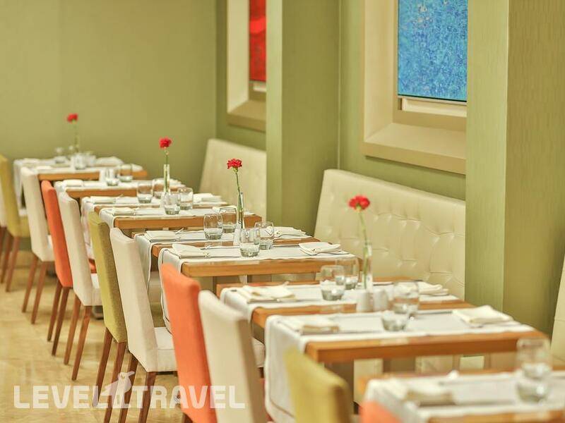 Фотография Ramada By Wyndham Istanbul Taksim (Ex. Madison Hotel)