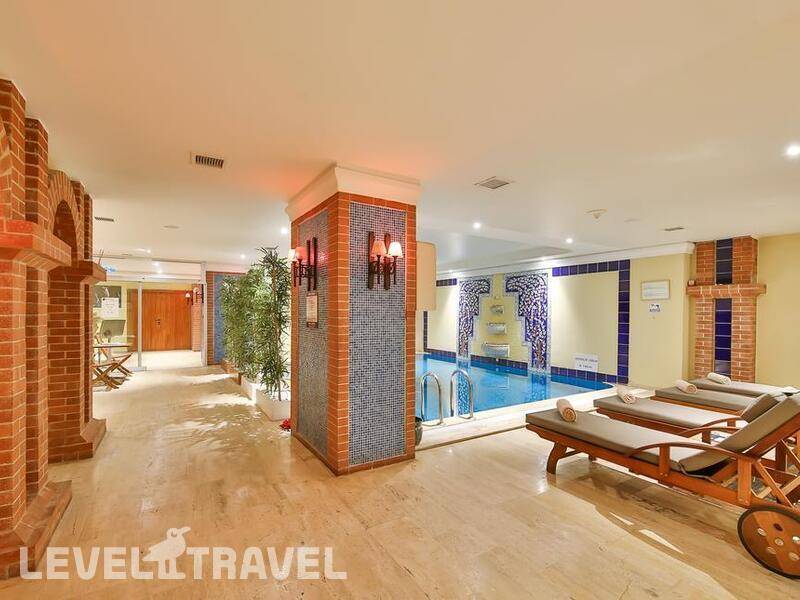 Фотография Ramada By Wyndham Istanbul Taksim (Ex. Madison Hotel)